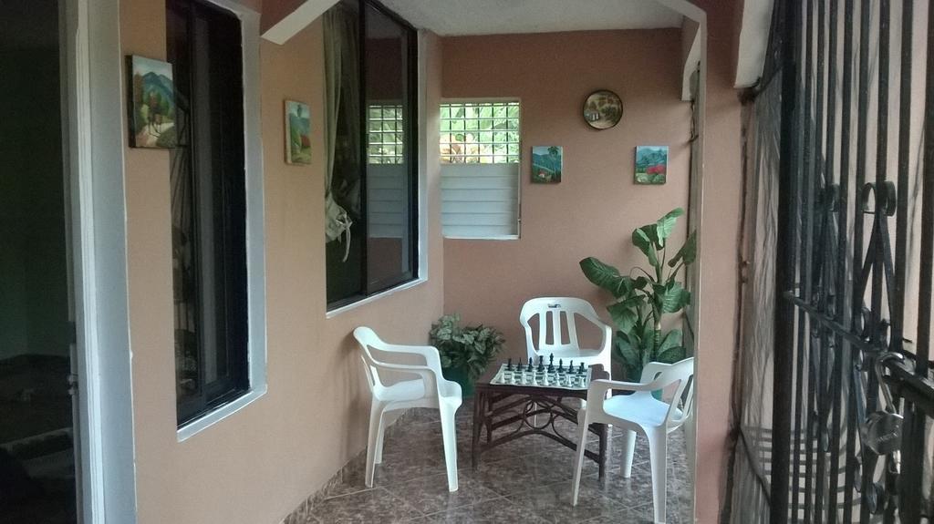 Las Galeras Island Hostel Exterior photo